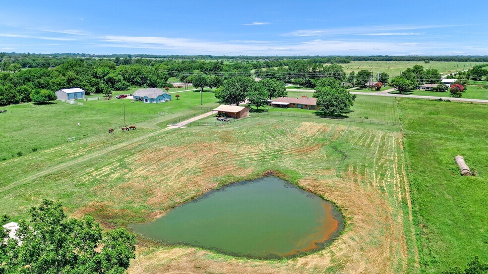 More Photos Of 27160 State Highway 56, Whitesboro Land For Sale