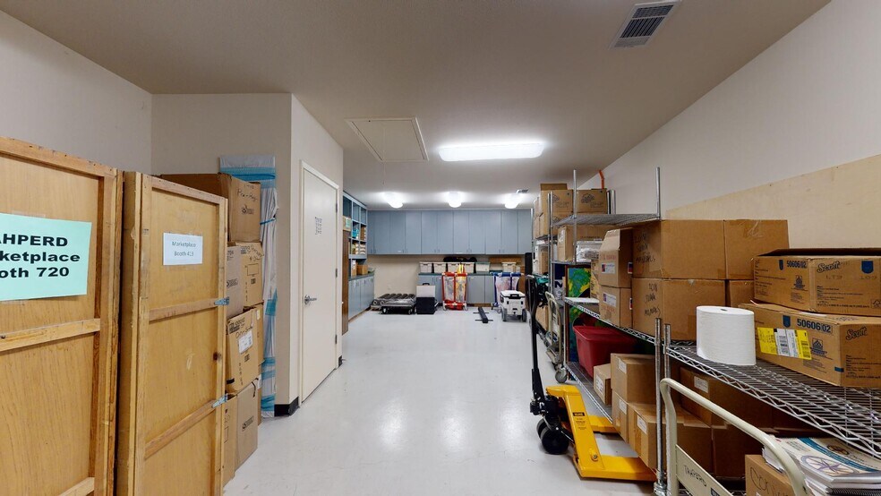 More Photos Of 7910 Cameron Rd, Austin Office For Sale