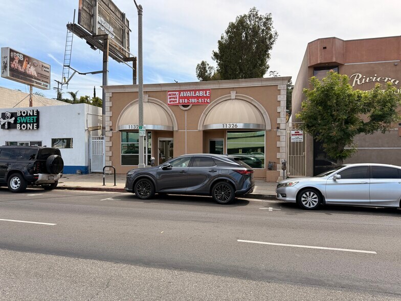 More Photos Of 11326 Ventura Blvd, Studio City Storefront Retail Office For Lease
