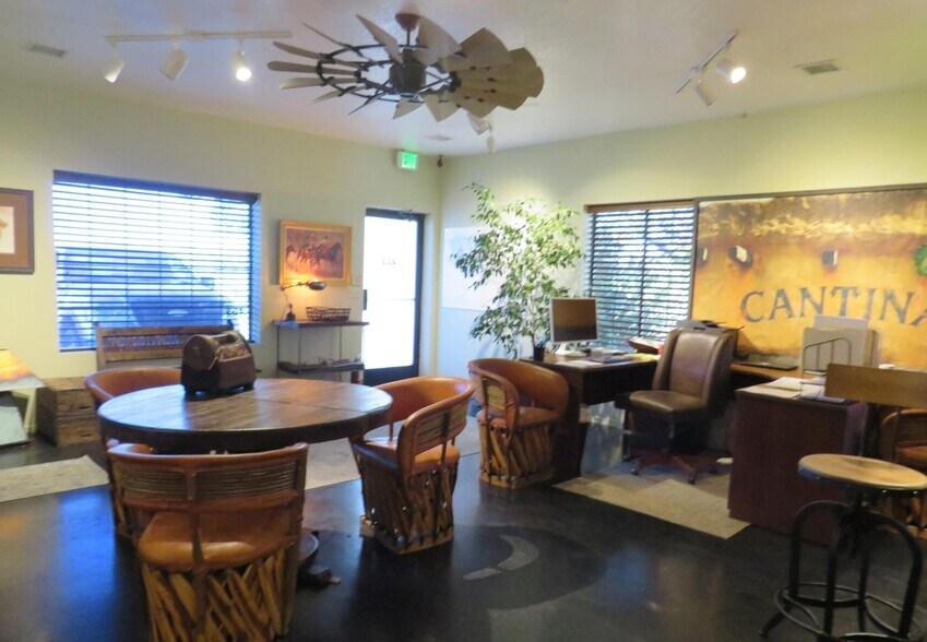 More Photos Of 1157 Circulo Mercado, Nogales Medical For Sale