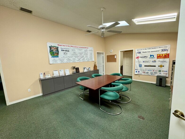 More Photos Of 6550-6564 S US Highway 1, Port Saint Lucie Office For Lease