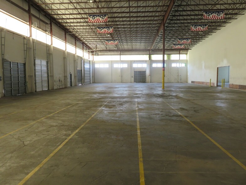 More Photos Of 7100-7108 Burns St, Richland Hills Warehouse For Lease
