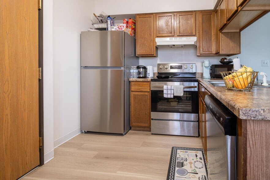 More Photos Of 215 Jewel Dr, Ames Multifamily For Sale