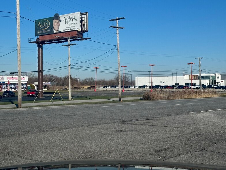 More Photos Of 3970 E Lincoln Hwy, Merrillville Auto Dealership For Sale