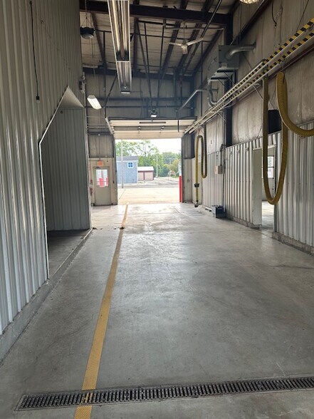 More Photos Of 501 N Main St, Wilmington Warehouse For Lease