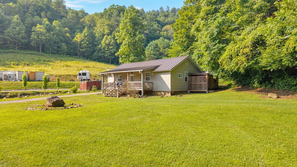 More Photos Of 5340 US-321, Butler Specialty For Sale