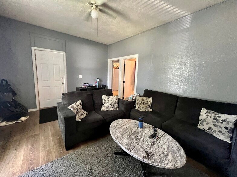 More Photos Of 2502 Pine Ave, Mattoon Apartments For Sale