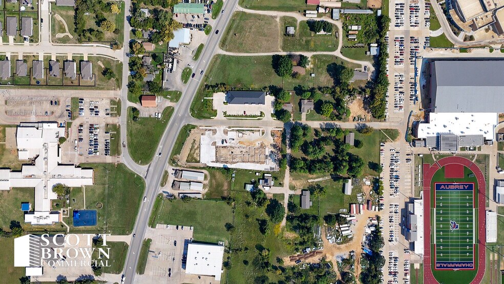 More Photos Of 500 Pine Ridge Lane, Aubrey General Retail For Sale