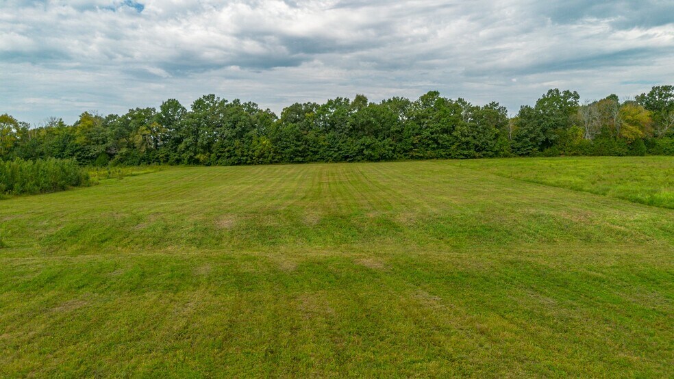 More Photos Of 1033 Veterans Dr, Lewisburg Land For Sale