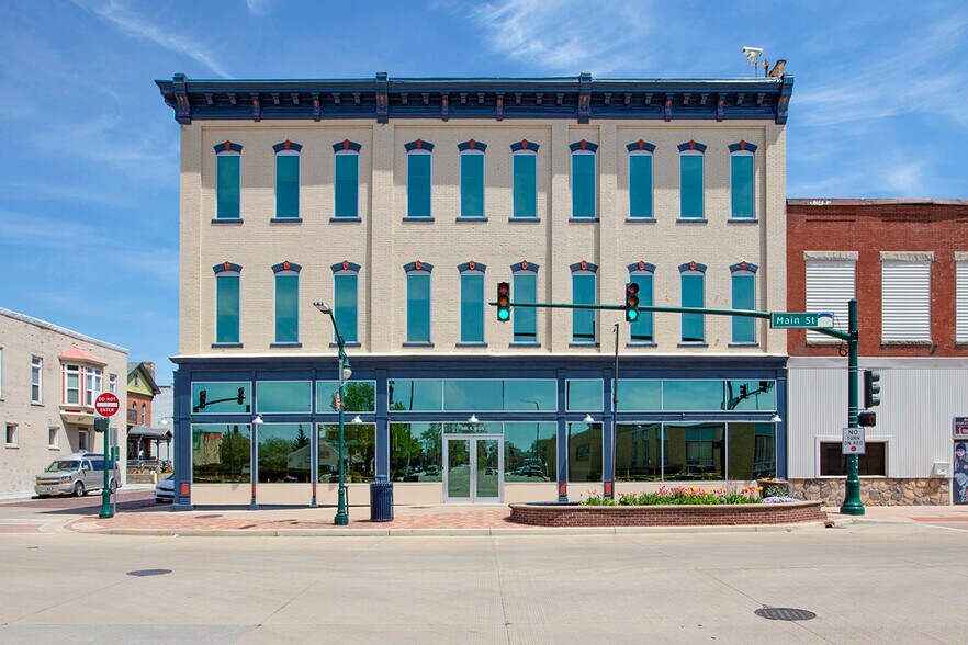 More Photos Of 600 S Main St, Elkhart Office For Lease