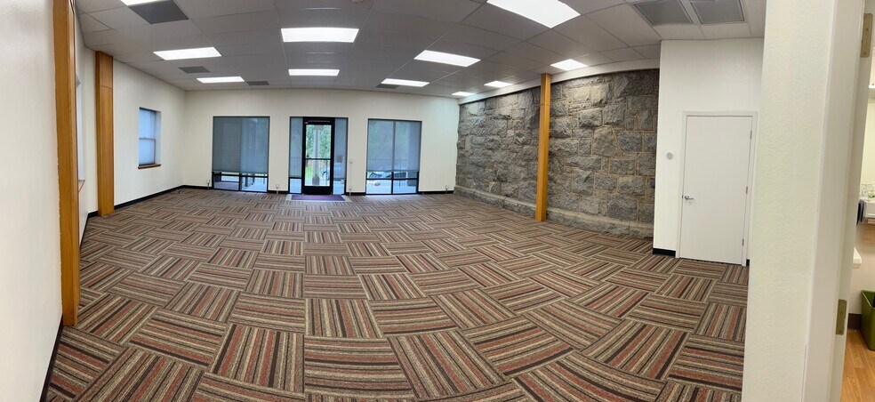 More Photos Of 2215 Rippey rd, Penryn General Retail For Lease