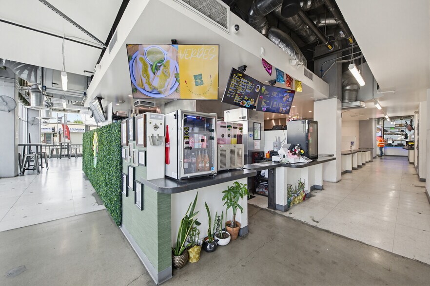 More Photos Of 8155 Van Nuys Blvd, Van Nuys Apartments For Lease