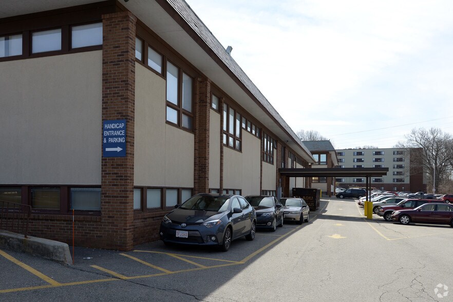 More Photos Of 333 School St, Pawtucket Medical For Sale