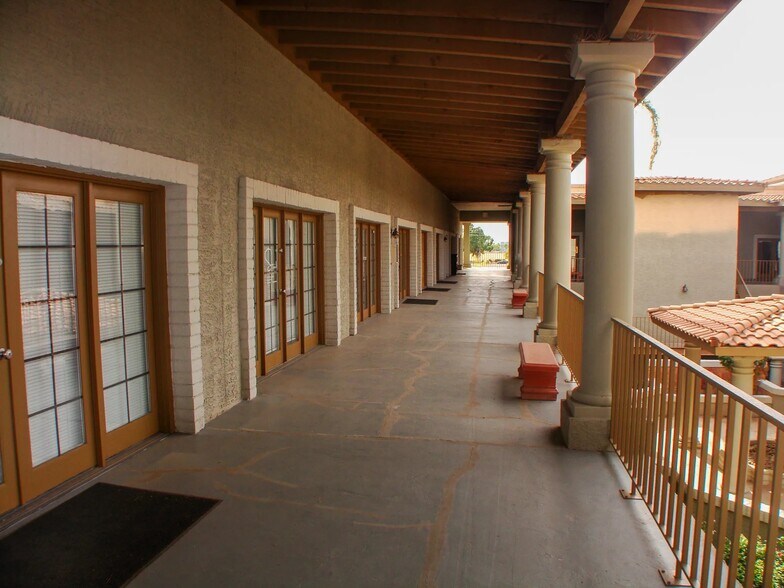 More Photos Of 4710 E Falcon Dr, Mesa Office For Lease