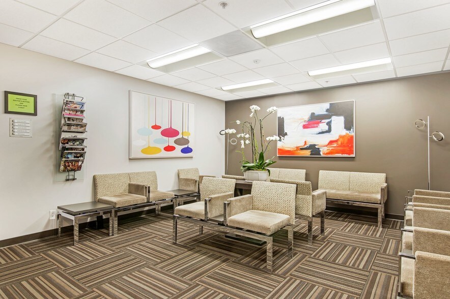 More Photos Of 2080 Century Park E, Los Angeles Medical For Lease