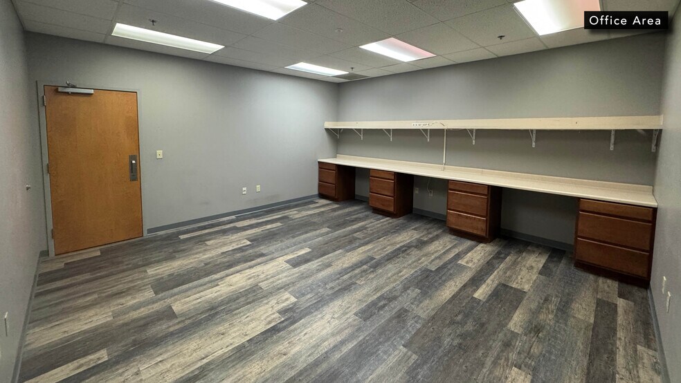 More Photos Of 2395 Rock Rd, Ashland Light Manufacturing For Sale