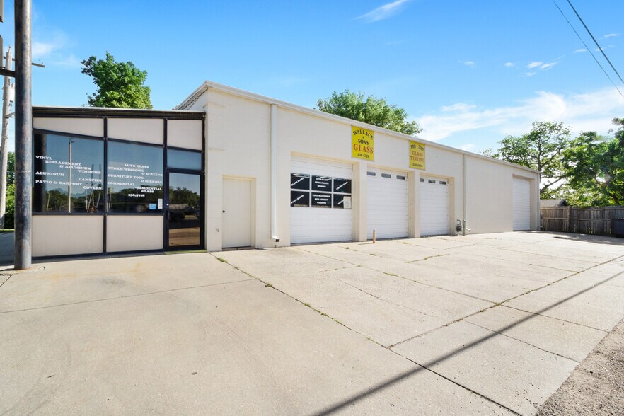 More Photos Of 625 N Calhoun St, Junction City Industrial For Sale