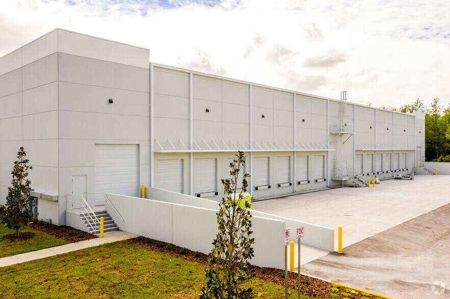 More Photos Of 3401 Mercy Star Ct, Orlando Unknown For Lease