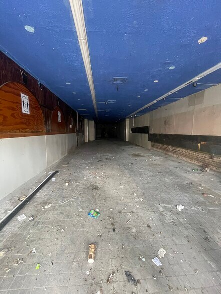 More Photos Of 9104 Sutphin Blvd, Jamaica Storefront For Lease