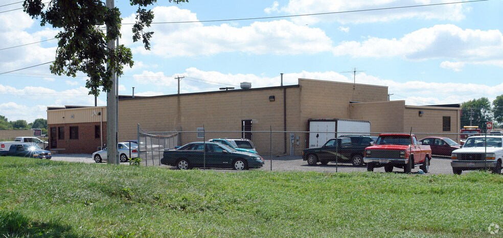 More Photos Of 7079 Whipple Ave NW, Canton Auto Dealership For Lease