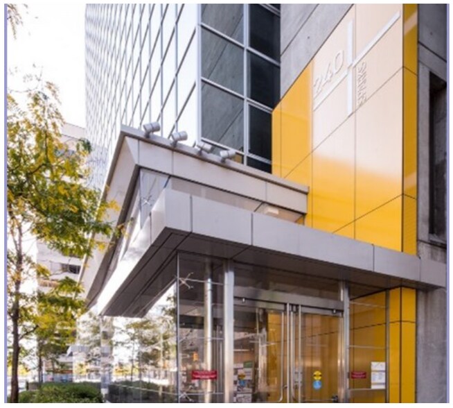 More Photos Of 240 Sparks St, Ottawa Office For Lease