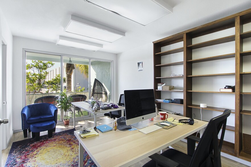 More Photos Of 424 Pico Blvd, Santa Monica Loft Creative Space For Lease