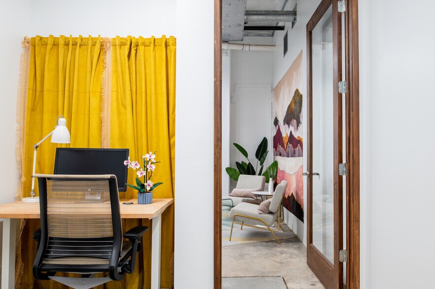 More Photos Of 2808 Caroline St, Houston Coworking Space