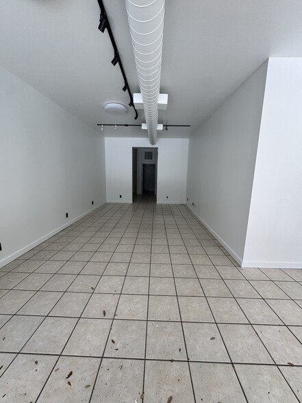 More Photos Of 525 Clematis St, West Palm Beach Office For Lease