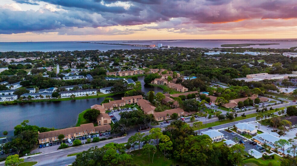 More Photos Of 5473 27th St S, Saint Petersburg Apartments For Sale
