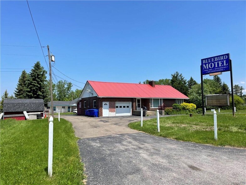 More Photos Of 1630 Southwestern blvd, West Seneca Hotel For Sale