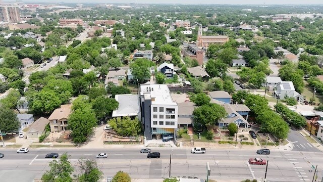 More Photos Of 1212 E 7th St, Austin Apartments For Lease