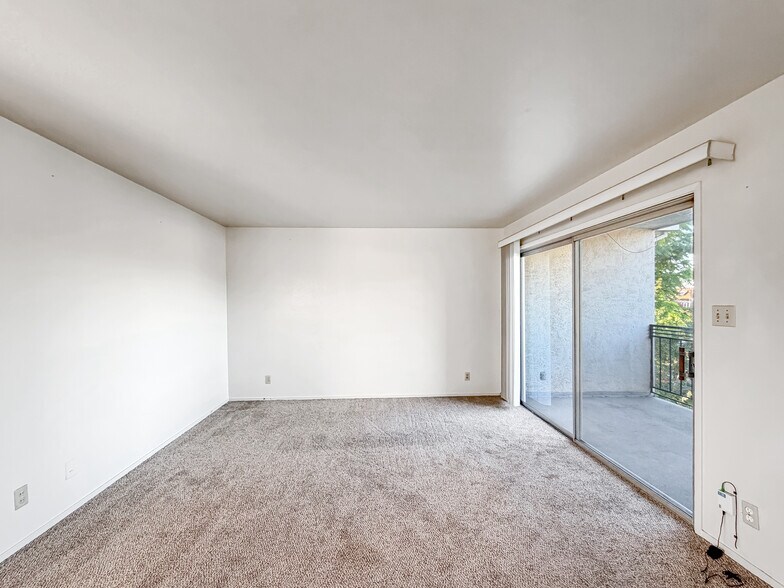 More Photos Of 2172 Blake St, Berkeley Apartments For Sale