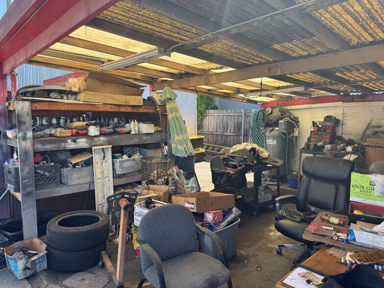 More Photos Of 1040 W Chapman Ave, Orange Auto Dealership For Sale