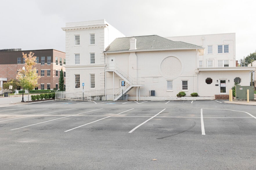 More Photos Of 119 Ridley Ave, Lagrange Office For Sale