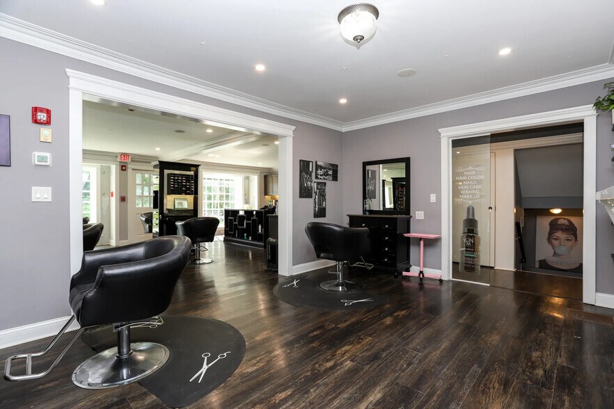 More Photos Of 609 Main St, Ridgefield Office For Lease