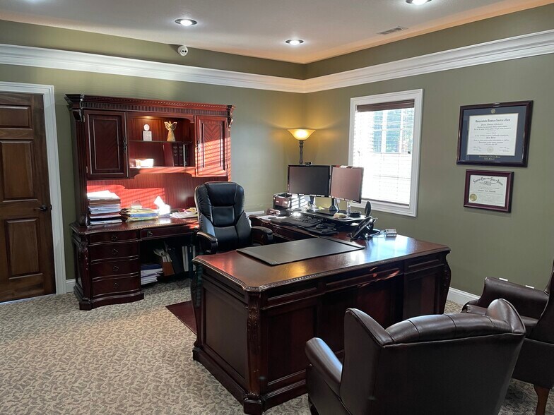 More Photos Of 11590 McKinley Hwy, Osceola Office For Lease