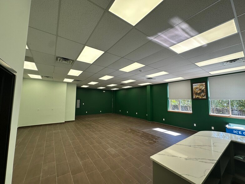 More Photos Of 2252 Paterson-Hamburg Tpke, Wayne Freestanding For Lease