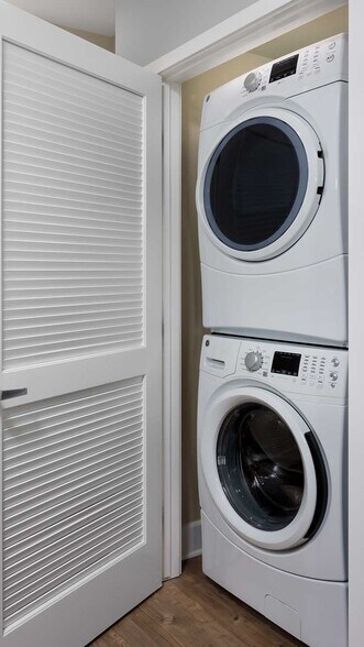 More Photos Of 7400 Center Ave, Huntington Beach Apartments For Lease