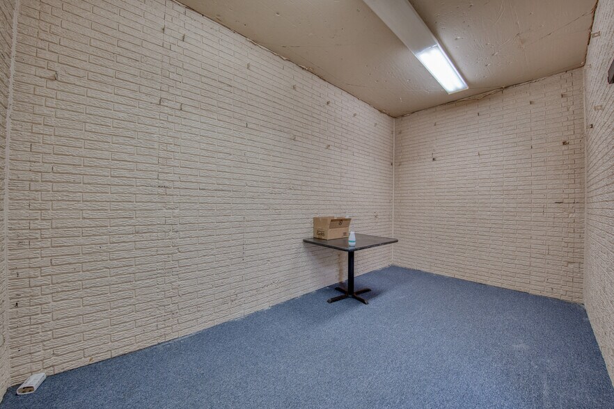 More Photos Of 226 Washington St, Newell Storefront Retail Residential For Sale