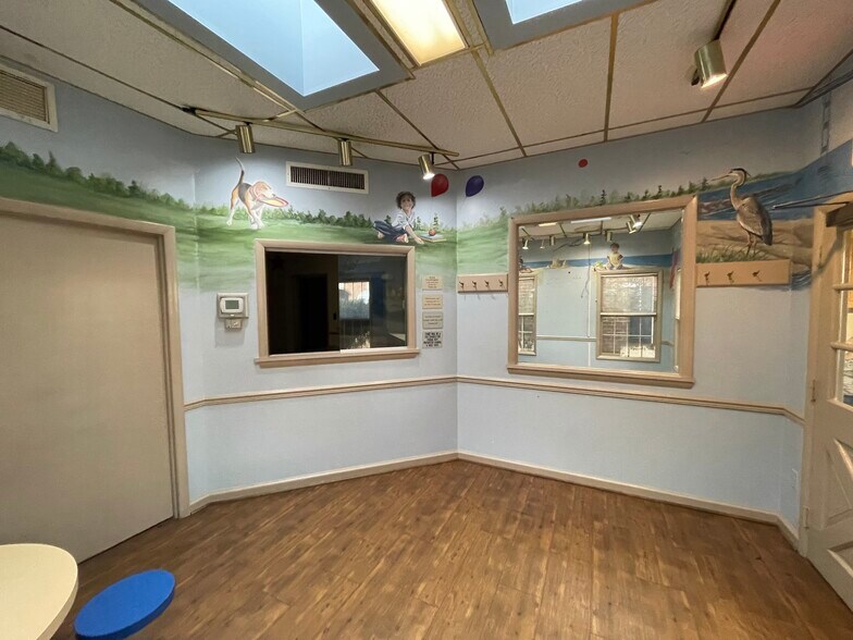 More Photos Of 11315 Pembrooke Sq, Waldorf Medical For Sale