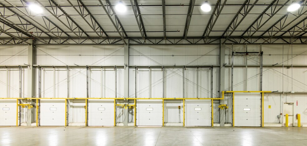 More Photos Of 245 S Franklin Rd, Indianapolis Refrigeration Cold Storage For Lease