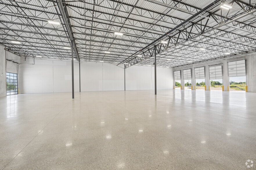 More Photos Of 19150 Marketplace Ave, Kyle Manufacturing For Lease