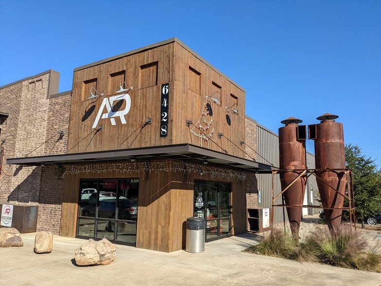 More Photos Of 6428 Davis Blvd, North Richland Hills General Retail For Sale