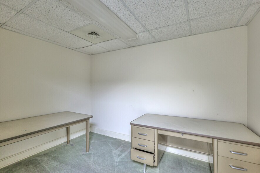 More Photos Of 228 S Military Ave, Lawrenceburg Religious Facility For Sale