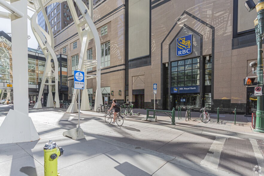 More Photos Of 335 8th Ave SW, Calgary Office For Lease