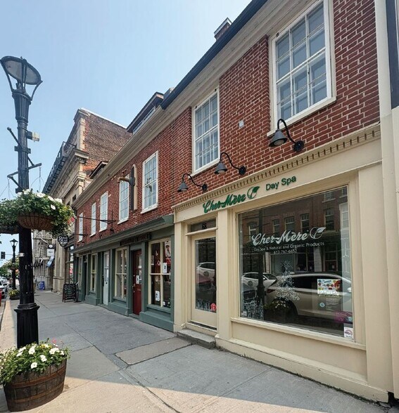 Primary Photo Of 68 Brock St, Kingston General Retail For Lease