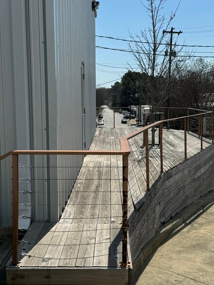 More Photos Of 1130 Chattahoochee Ave NW, Atlanta General Retail For Lease