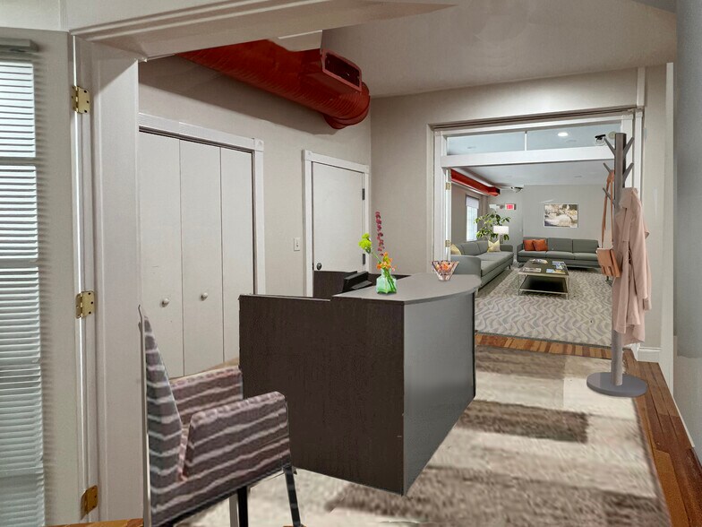 More Photos Of 7 E Franklin St, Baltimore Storefront Retail Office For Lease