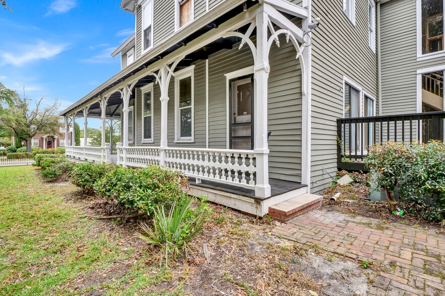 More Photos Of 708 Market St, Wilmington Apartments For Sale