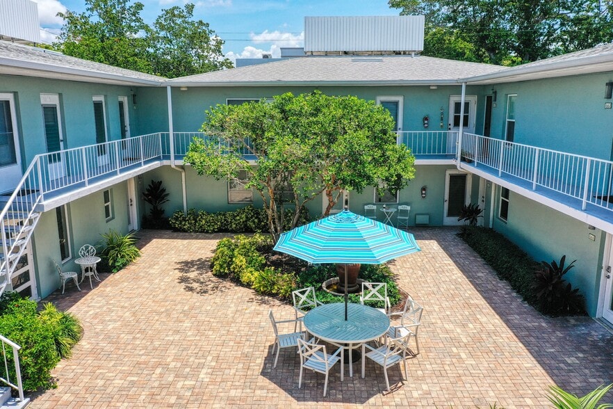 More Photos Of 601-687 12th Ave S, Naples Land For Sale